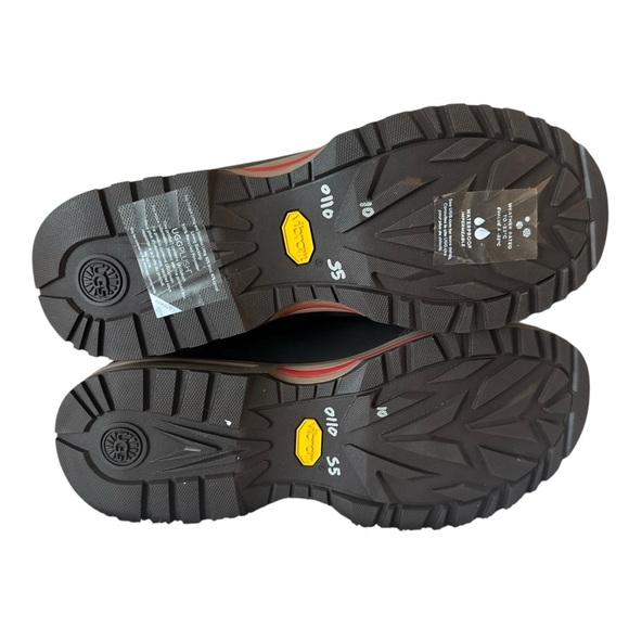 UGG Brown and Black Winter Boots with Red Laces - Picture 5 of 7